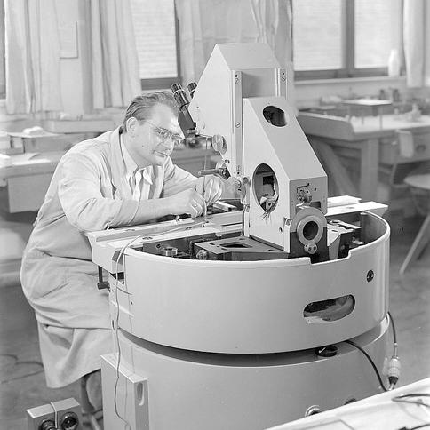 Nytt universellt mätmikroskop från ZEISS