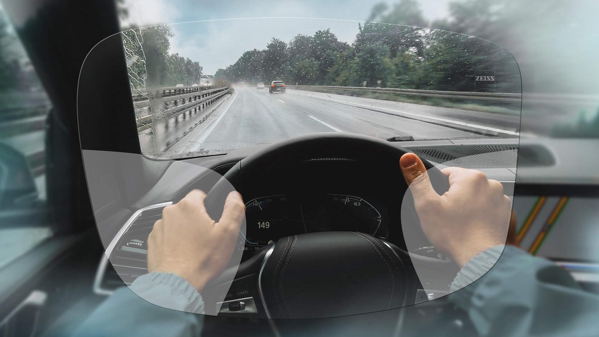 Visualisering av ZEISS DriveSafe Progressive-glas. På bilden visas hur det ser ut när man tittar genom glasen. 