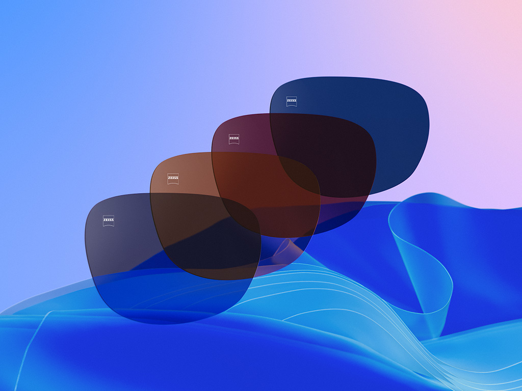 3D CGI-illustration av fyra färgade glas i Dusk Grey, Copper Brown, Burgundy och Midnight Blue.