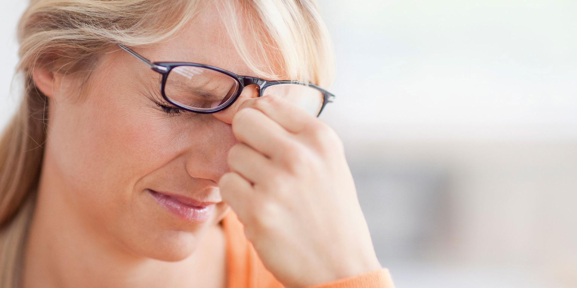 Kan fel sorts glasögon eller dåligt ljus skada ögonen?