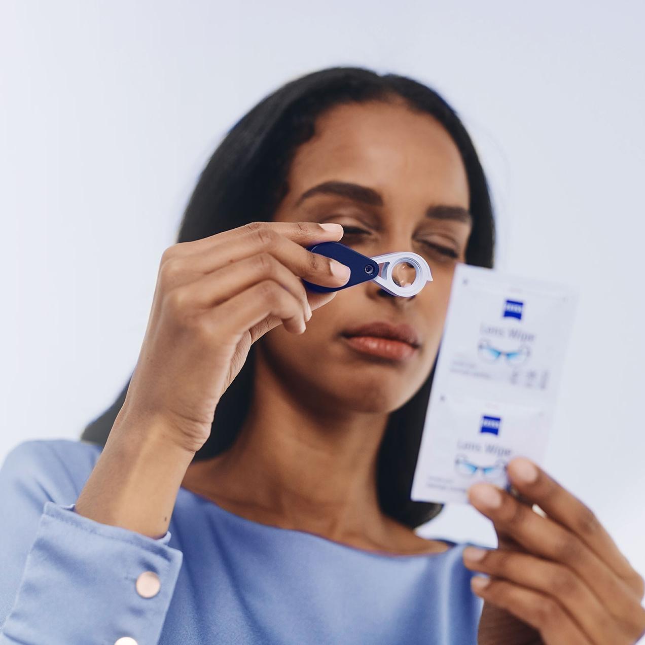 Handhållna förstoringsglas från Carl Zeiss Vision