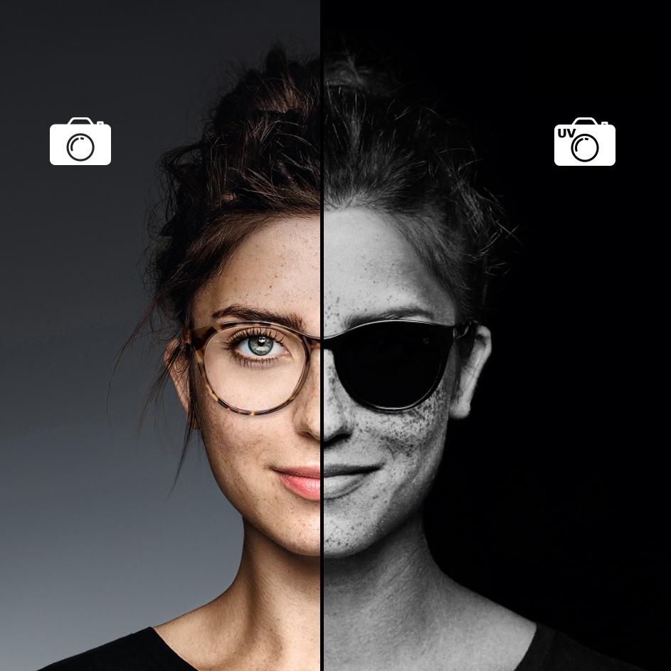 Närbild av en kvinna i glasögon med ZEISS UVProtect Technology. Halva bilden är tagen med en vanlig kamera, och den andra med en UV-kamera. UV-bilden visar att ZEISS klara glas blockerar skadlig UV-strålning lika effektivt som solglasögon.